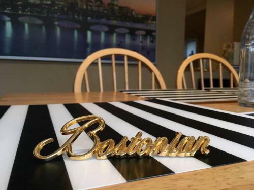 ~*pet Friendly 30min To Downtown*~ The Bostonian