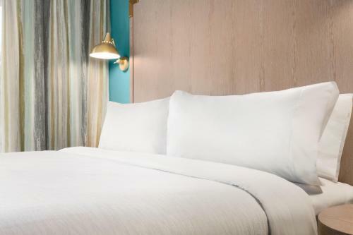 Hotel Embassy Suites By Hilton Boulder