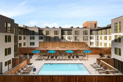 Hotel Embassy Suites By Hilton Boulder