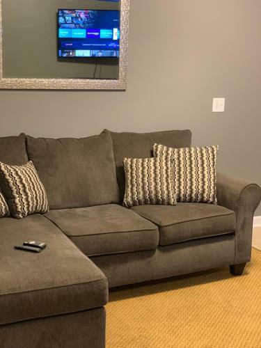 Jackson Apartments Unit B
