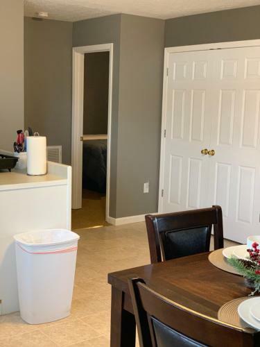Jackson Apartments Unit B