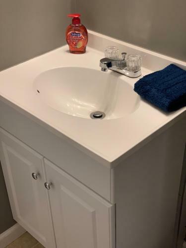 Jackson Apartments Unit B