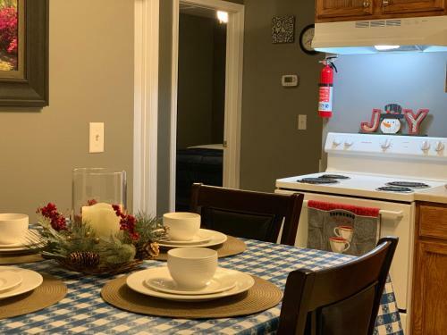 Jackson Apartments Unit C