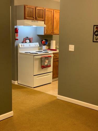 Jackson Apartments Unit C