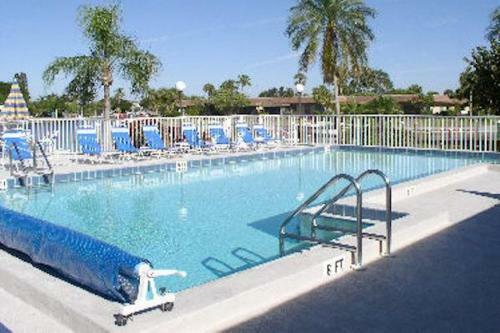 Waterway Two Bedroom Apartment, Unit 211