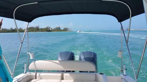 Beach Getaway - Sleeps 12
