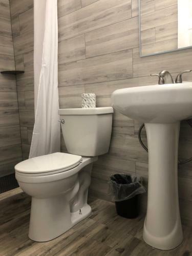 Hotel Bay Breeze Inn