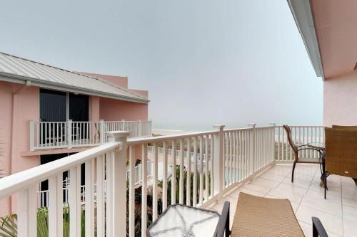 Anna Maria Island Club 40