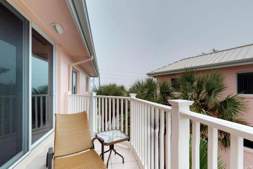 Anna Maria Island Club 40