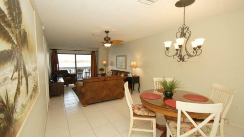 Apartamento Bay Drive Two-bedroom Condo Unit D