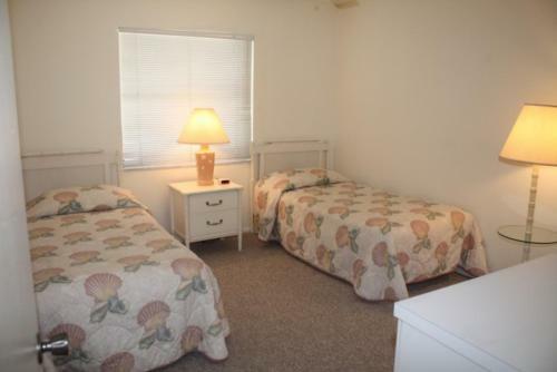 Apartamento Bay Drive Two-bedroom Condo Unit C