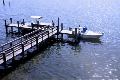 Apartamento Bay Drive Two-bedroom Condo Unit C