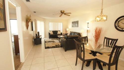 Anna Maria Island Beach View 207 Two-bedroom Apartment