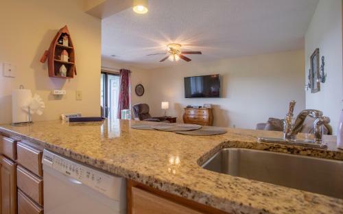 Apartamento Lakeview Oasis Condo