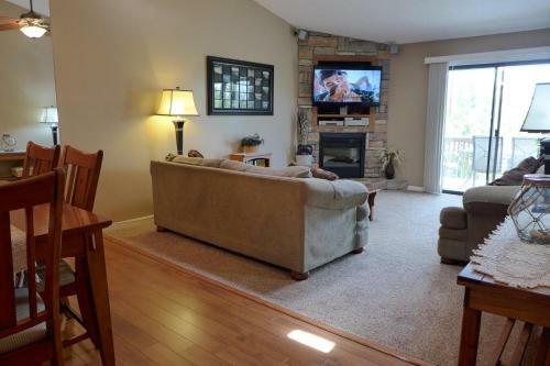 Penthouse Pointe Royale 2 Bedroom Condo (11-12)