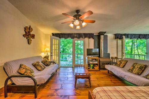 Lodge Nantahala Cabins