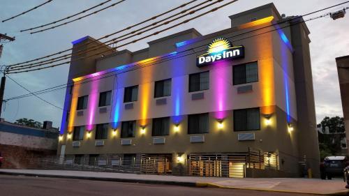 Hotel Days Inn By Wyndham Brooklyn Marine Park