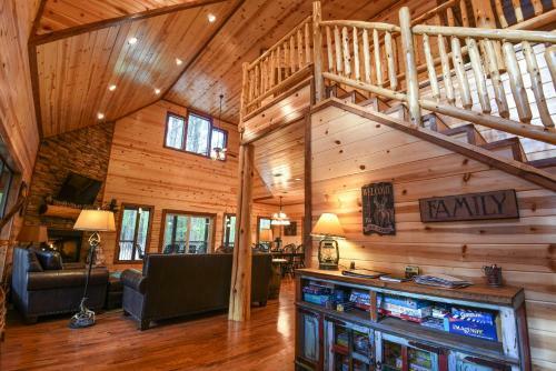 Stumbling Deer Cabin Broken Bow Cabin