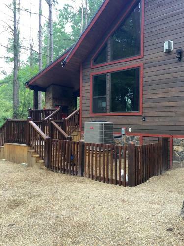 Dream House Broken Bow Cabin