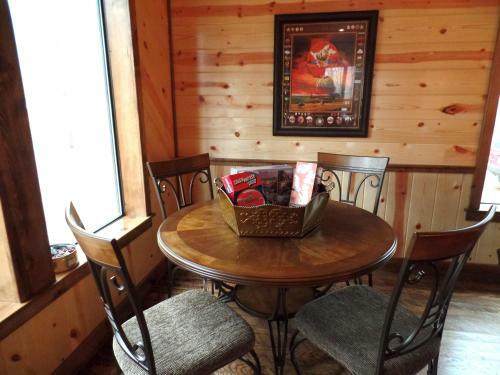 Heavenly Heights Broken Bow Cabin