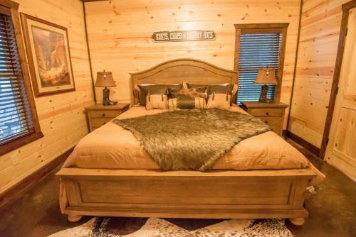 Rusty Spur Lodge Broken Bow Cabin