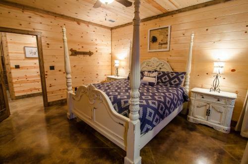 Legends Of The Fall Cabin Broken Bow Cabin