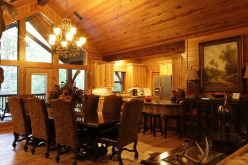 The Haven Cabin Broken Bow Cabin