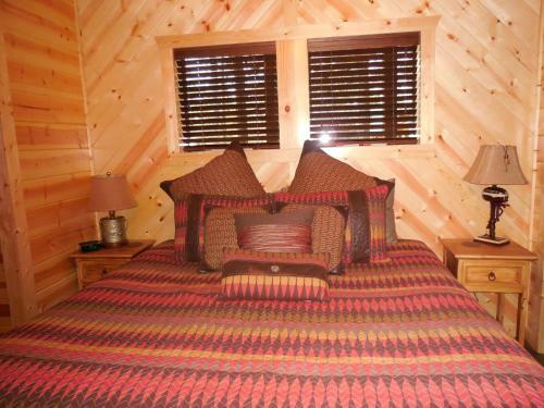 Trout Creek Lodge Broken Bow Cabin