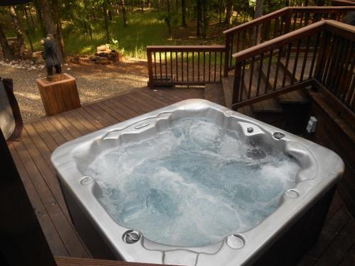 Pine Creek Lodge Broken Bow Cabin
