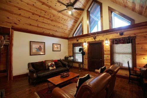 Wisdom Creek Cabin Broken Bow Cabin