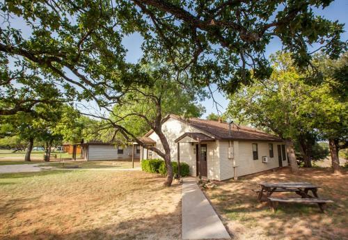 Bay Landing Camping Resort Cabin 8