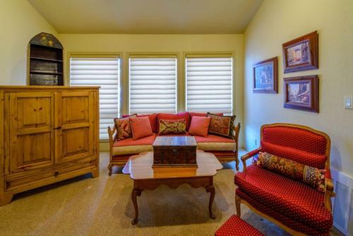 The Villas 8 - 4 Bedroom / 4 Bath