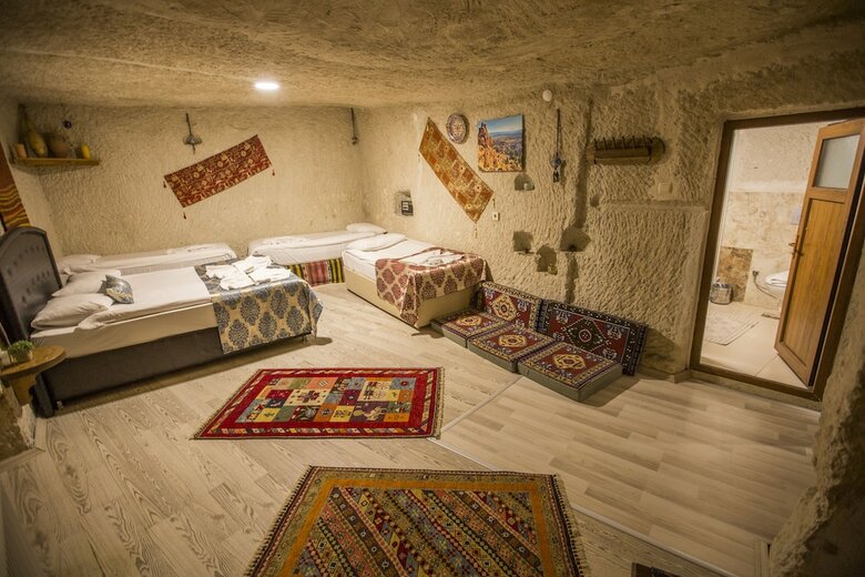 Hotel Cave Life Pension