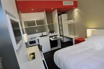 Hotel �telia