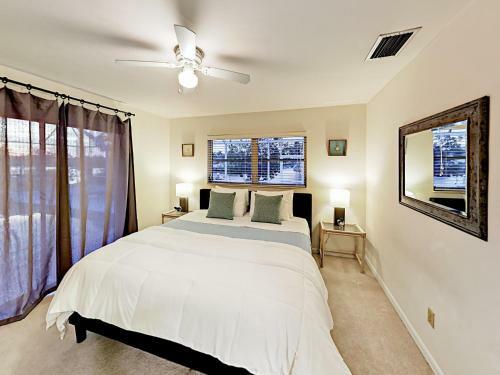 445 Bayshore Drive Home