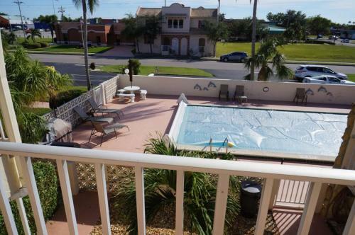 Cape Palms 209