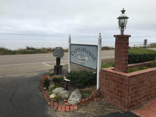 Motel Captain's Cove Inn
