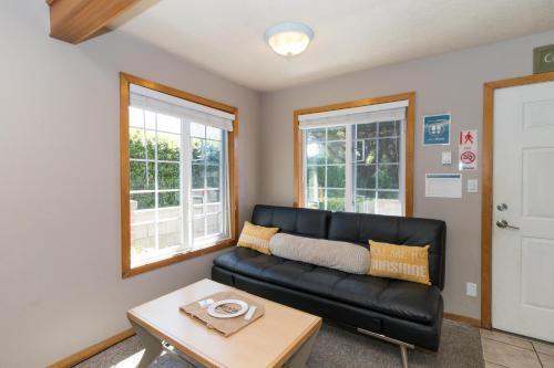 Beaches Inn | Sandpiper Pier Cottage