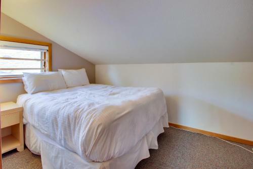 Beaches Inn | Pacific Surf Townhouse