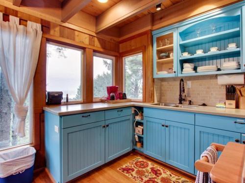 Cannon Beach Tree House