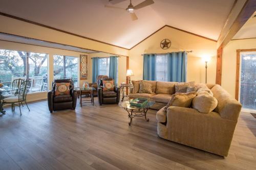 Texas Rose Lodge Home