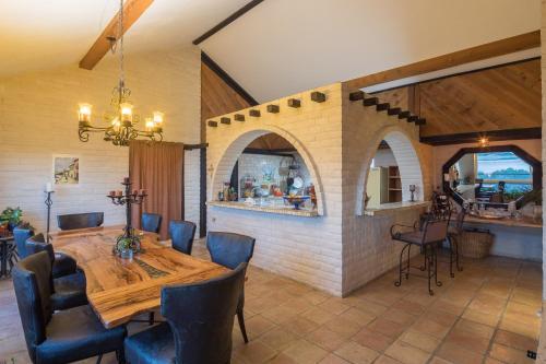Hacienda Lake Lodge Home