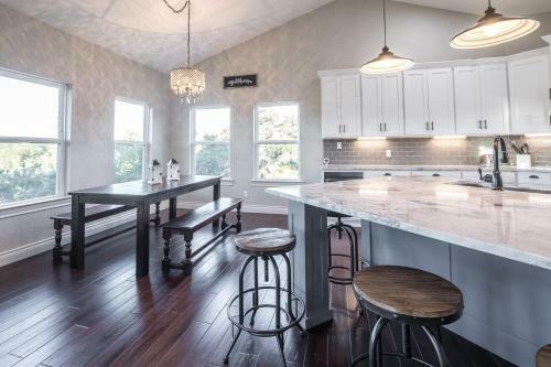Lakeside Ledge Home