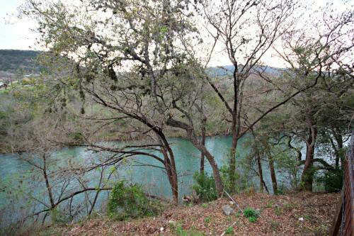 Ricks River Haus Home