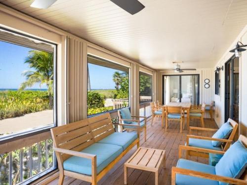 South Seas Beach House 18