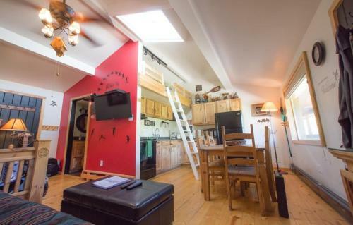Brettelberg Slopeside Condos E3
