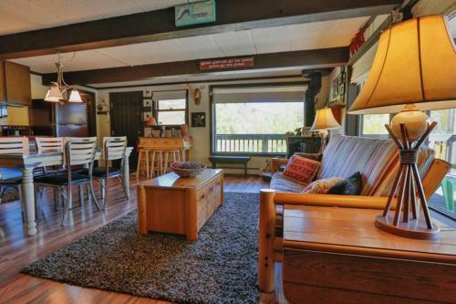 Brettelberg Slopeside Condos F1
