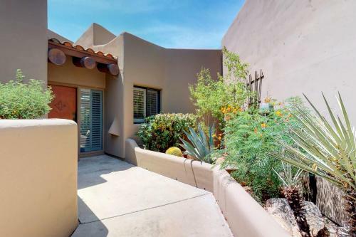 Boulders Villa