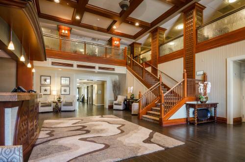 Hotel West Inn & Suites