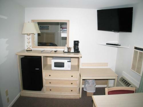 Motel Beach House Inn & Suites